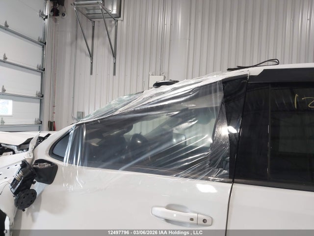 1GTUUCE8XRZ392094 GMC Sierra K1500 Elevation