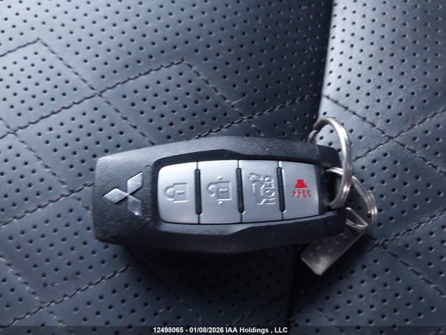JA4T5WA92RZ628286 Mitsubishi Outlander Sel