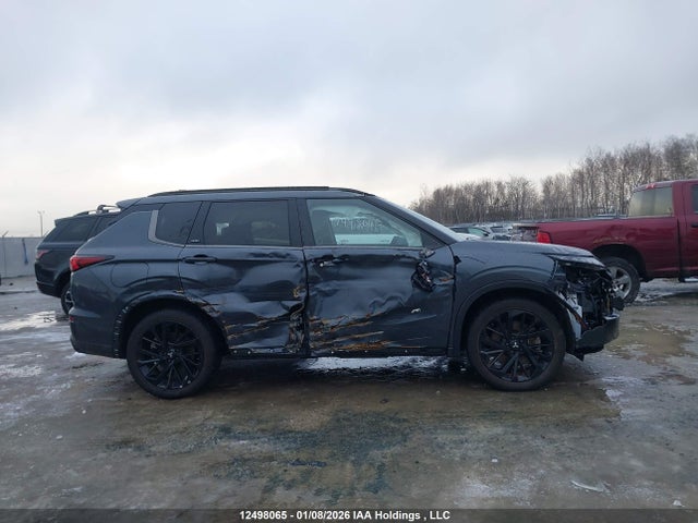 JA4T5WA92RZ628286 Mitsubishi Outlander Sel