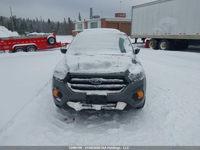 Продажа на аукционе авто 2019 Ford Escape S, vin: 1FMCU0F70KUB17266, номер лота: 12498105