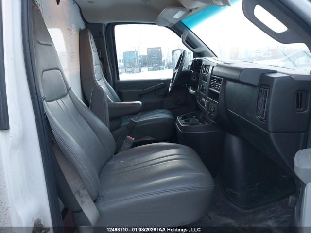 7GZ37TCG8JN901188 GMC Savana Cutaway G3500