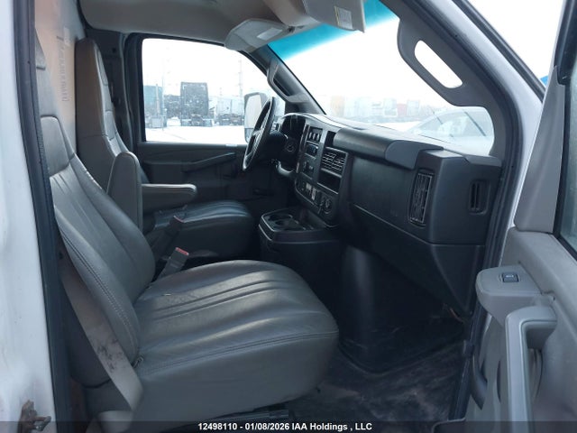 7GZ37TCG8JN901188 GMC Savana Cutaway G3500