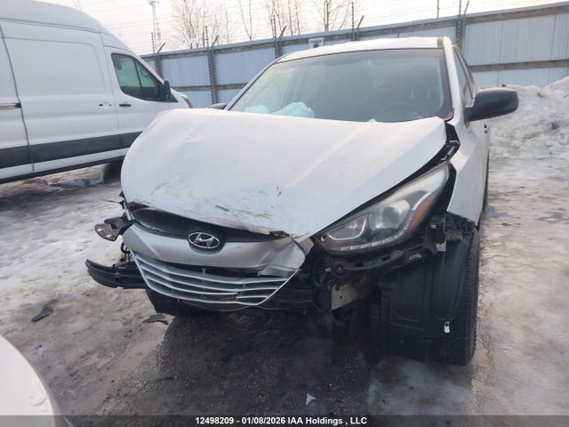 KM8JT3AF2FU955282 Hyundai Tucson Gl