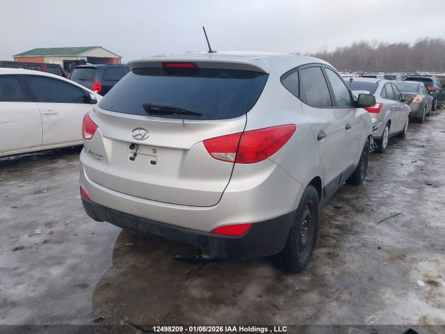 KM8JT3AF2FU955282 Hyundai Tucson Gl