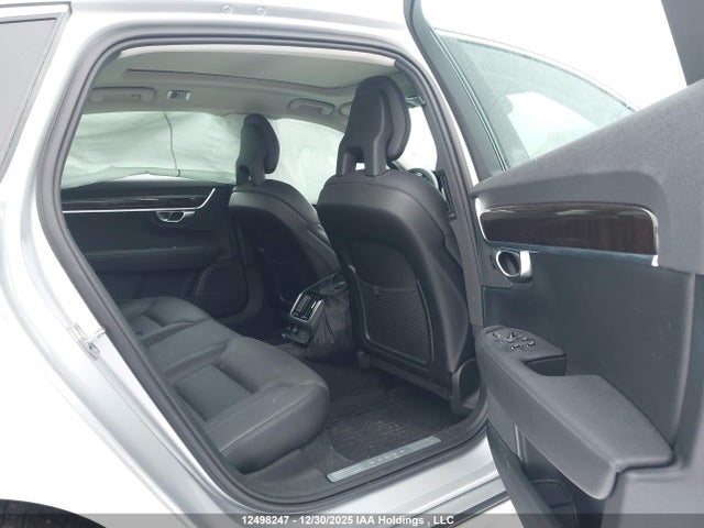 Volvo S90 T6 Momentum 2018 LVY992MK2JP016030 Image 8