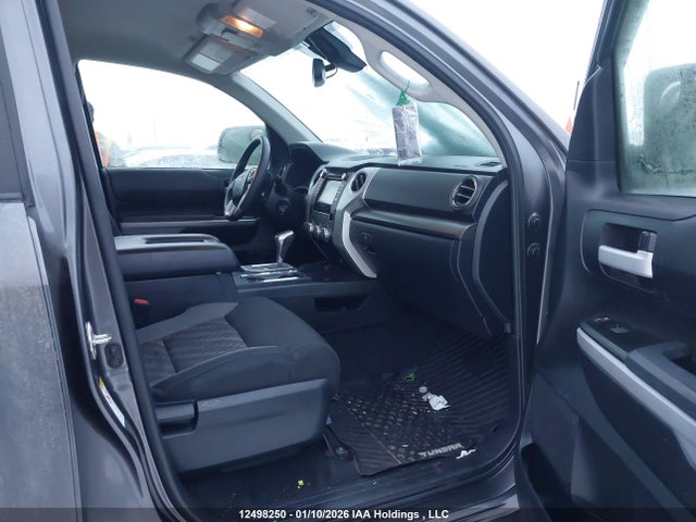 5TFUY5F15JX761087 Toyota Tundra Double Cab Sr/double Cab Sr5