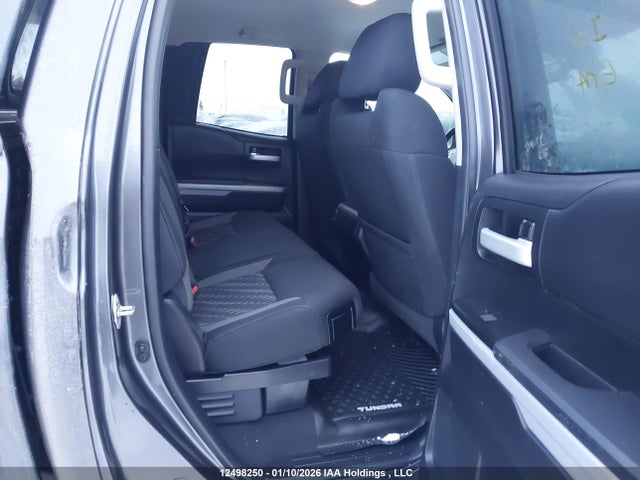 5TFUY5F15JX761087 Toyota Tundra Double Cab Sr/double Cab Sr5