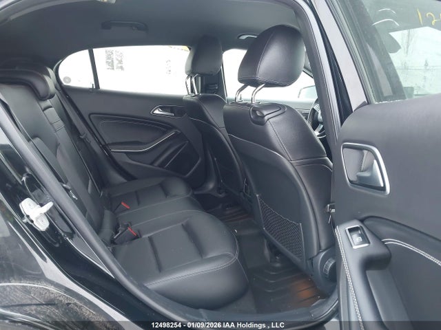 WDCTG4GB9HJ282243 Mercedes-Benz Gla 250 4matic