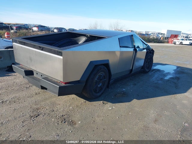 7G2CEHED5SA080614 Tesla Cybertruck Awd