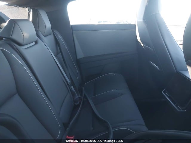 7G2CEHED5SA080614 Tesla Cybertruck Awd