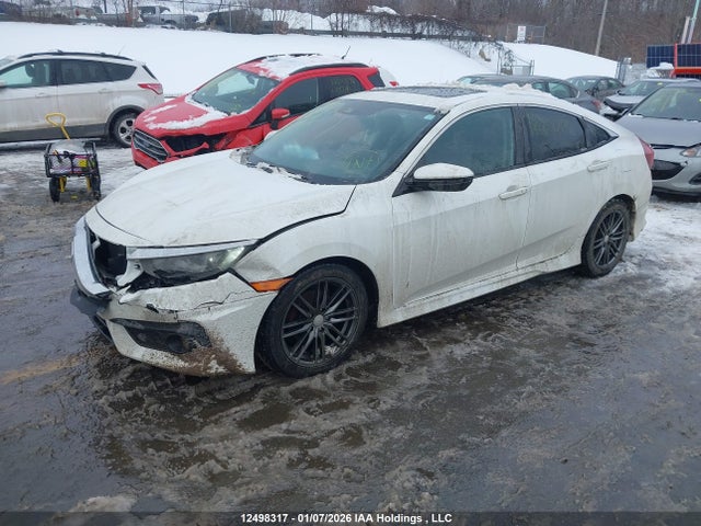 Honda Civic 2017 2HGFC2F82HH012136 Image 2
