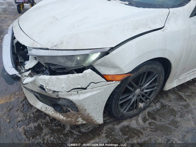 Honda Civic 2017 2HGFC2F82HH012136 Image 20