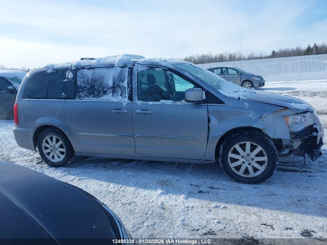 12498338 :رقم المزاد ، 2C4RC1BG4FR520098 vin ، 2015 Chrysler Town & Country مزاد بيع