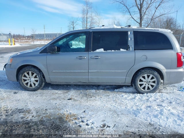 12498338 :رقم المزاد ، 2C4RC1BG4FR520098 vin ، 2015 Chrysler Town & Country مزاد بيع