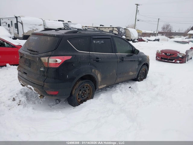 1FMCU9GD6HUE79832 Ford ESCAPE SE