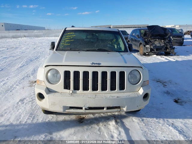 2010 Jeep Patriot Sport მანქანა იყიდება აუქციონზე, vin: 1J4NF2GB1AD500325, აუქციონის ნომერი: 12498389