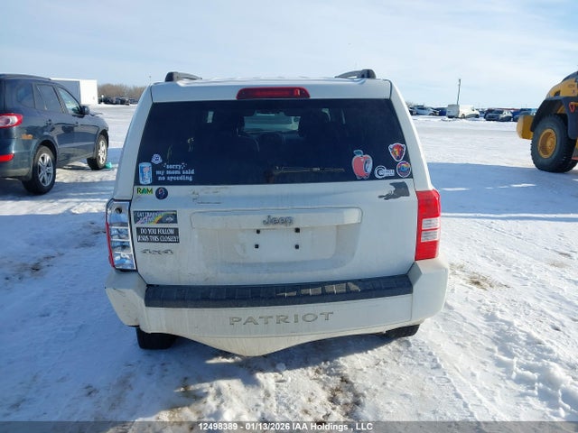 2010 Jeep Patriot Sport მანქანა იყიდება აუქციონზე, vin: 1J4NF2GB1AD500325, აუქციონის ნომერი: 12498389