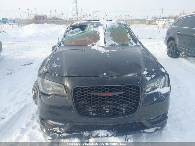Продажа на аукционе авто 2022 Chrysler 300 S Awd, vin: 2C3CCAGG8NH135327, номер лота: 12498390