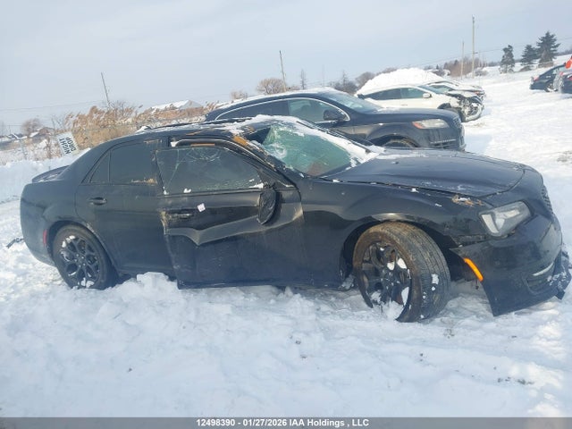 Продажа на аукционе авто 2022 Chrysler 300 S Awd, vin: 2C3CCAGG8NH135327, номер лота: 12498390