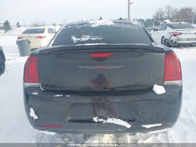 Продажа на аукционе авто 2022 Chrysler 300 S Awd, vin: 2C3CCAGG8NH135327, номер лота: 12498390