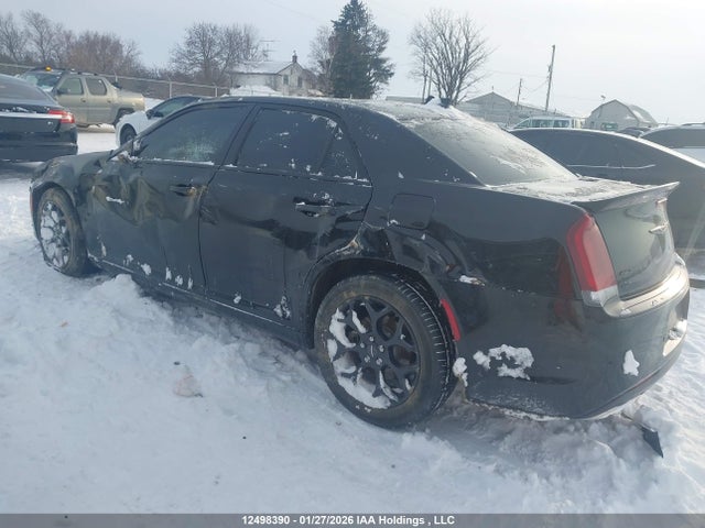 Продажа на аукционе авто 2022 Chrysler 300 S Awd, vin: 2C3CCAGG8NH135327, номер лота: 12498390