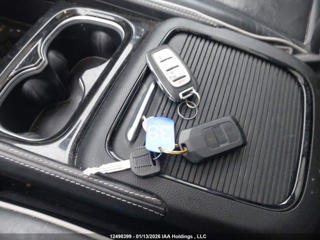 Chrysler Pacifica Hybrid Limited 2023 2C4RC1S72PR507383 Image 11