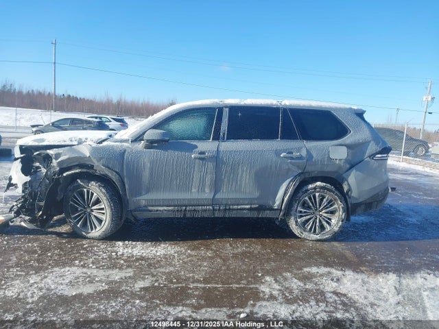 5TDADAB50TS028468 Toyota Grand Highlander Hybrid Platinum Max