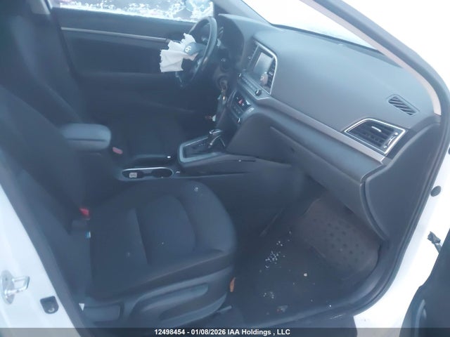 KMHD84LF3JU528008 Hyundai ELANTRA GL