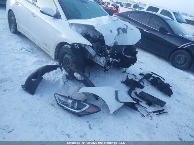 KMHD84LF3JU528008 Hyundai ELANTRA GL