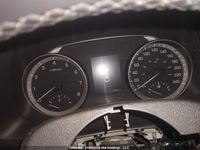 KMHD84LF3JU528008 Hyundai ELANTRA GL