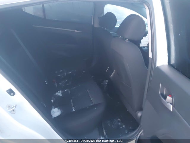 KMHD84LF3JU528008 Hyundai ELANTRA GL
