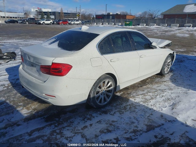 12498613 :رقم المزاد ، WBA8E3G51GNU02806 vin ، 2016 Bmw 328i Xdrive مزاد بيع