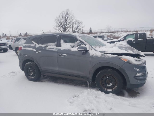 Продаж на аукціоні авто 2016 Hyundai Tucson Premium, vin: KM8J33A45GU078013, номер лоту: 12498677