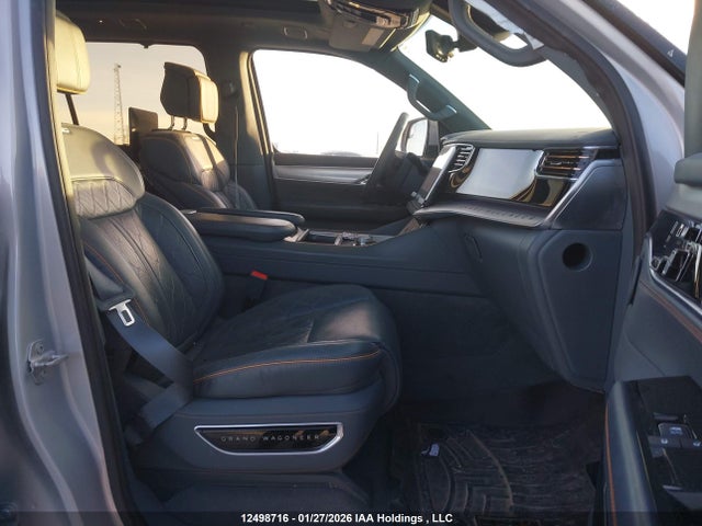 Продажа на аукционе авто 2022 Jeep Grand Wagoneer Series Iii, vin: 1C4SJVGJ6NS146173, номер лота: 12498716