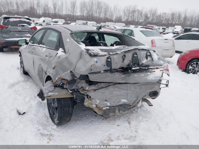 KMHLM4AGXNU306851 Hyundai Elantra Preferred Ivt