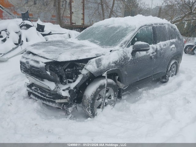 2025 Toyota Rav4 Xle მანქანა იყიდება აუქციონზე, vin: 2T3R1RFV2SC500477, აუქციონის ნომერი: 12498811