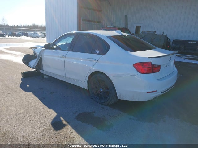 Продаж на аукціоні авто 2015 Bmw 320 I Xdrive, vin: WBA3C3C5XFK201301, номер лоту: 12498853