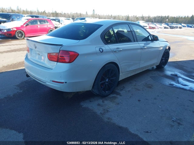 Продаж на аукціоні авто 2015 Bmw 320 I Xdrive, vin: WBA3C3C5XFK201301, номер лоту: 12498853