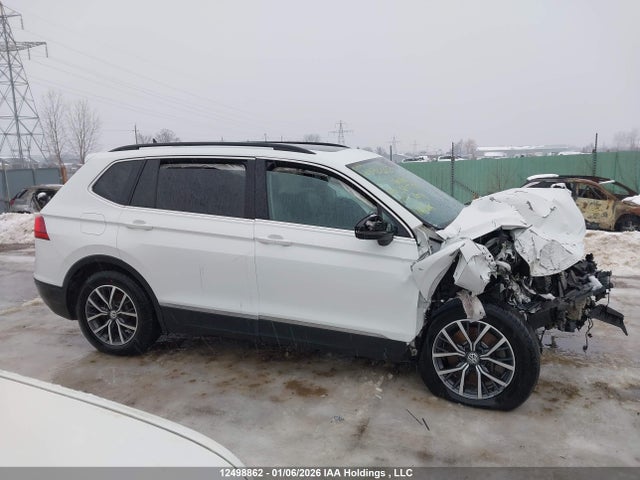 3VV2B7AX4MM125546 Volkswagen Tiguan Se/se R-line Black/sel