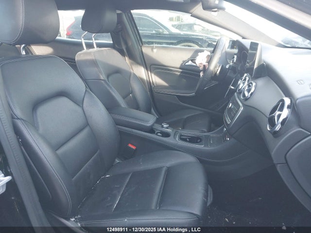 WDCTG4GB5JJ423556 Mercedes-Benz Gla 250 4matic