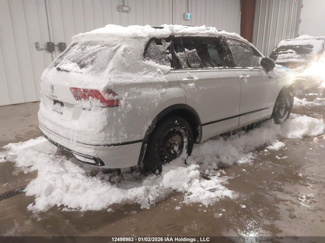 12498983 :رقم المزاد ، 3VV8B7AX6PM080544 vin ، 2023 Volkswagen Tiguan Se R-line Black مزاد بيع