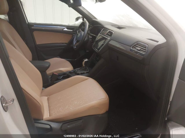 12498983 :رقم المزاد ، 3VV8B7AX6PM080544 vin ، 2023 Volkswagen Tiguan Se R-line Black مزاد بيع