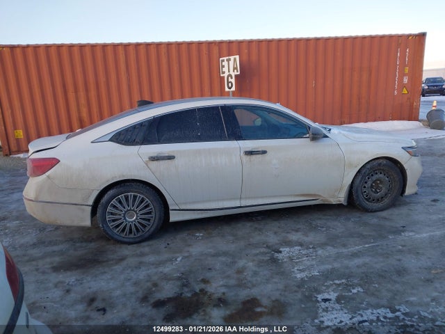 1HGCV1F94JA809122 Honda Accord Touring