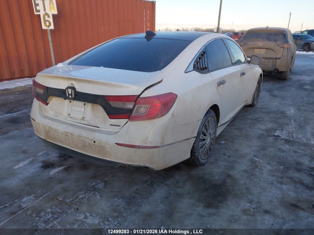 1HGCV1F94JA809122 Honda Accord Touring