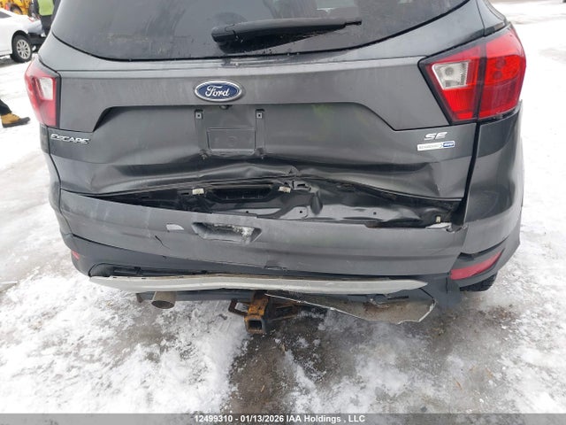 Продаж на аукціоні авто 2019 Ford Escape Se, vin: 1FMCU9GD4KUB40901, номер лоту: 12499310