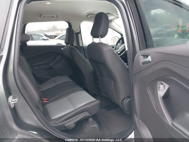 Продаж на аукціоні авто 2019 Ford Escape Se, vin: 1FMCU9GD4KUB40901, номер лоту: 12499310