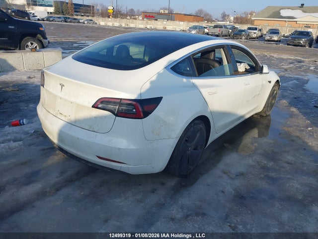 12499319 :رقم المزاد ، 5YJ3E1EB3JF109490 vin ، 2018 Tesla Model 3 مزاد بيع