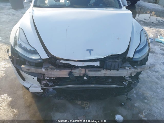 12499319 :رقم المزاد ، 5YJ3E1EB3JF109490 vin ، 2018 Tesla Model 3 مزاد بيع