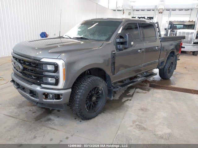 1FT8W3BM5PED29678 Ford F-350 Lariat