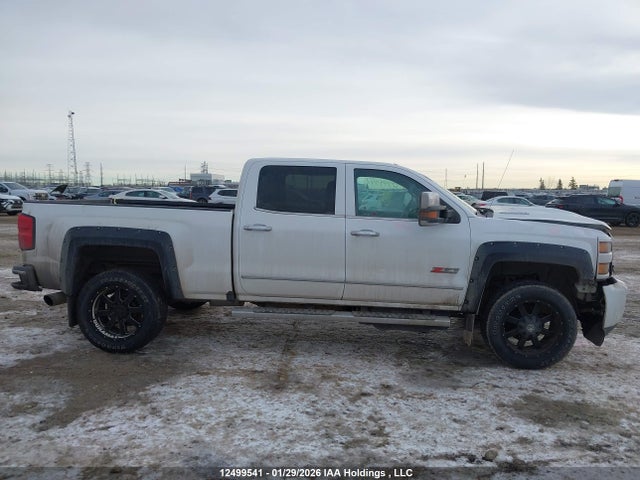 1GC1KWEY0JF227073 Chevrolet Silverado 2500hd Ltz
